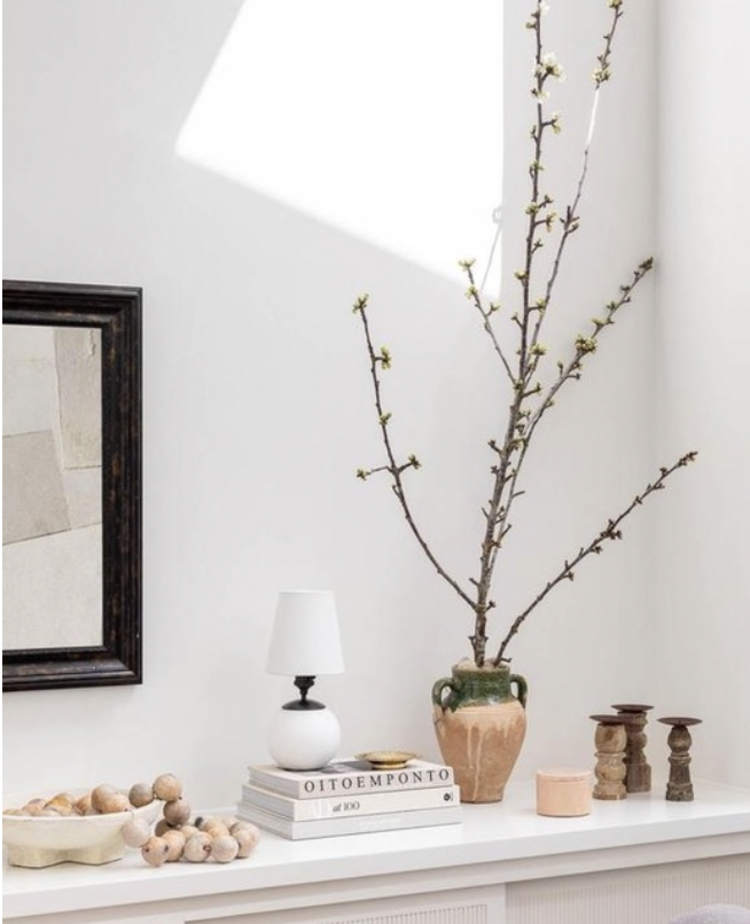 Tiny Terri Round Lamp Alabaster