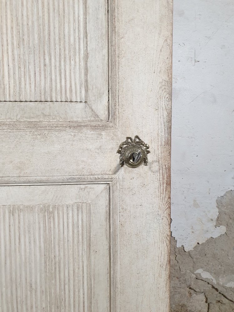 Antique Gustavian Wardrobe (SOLD)