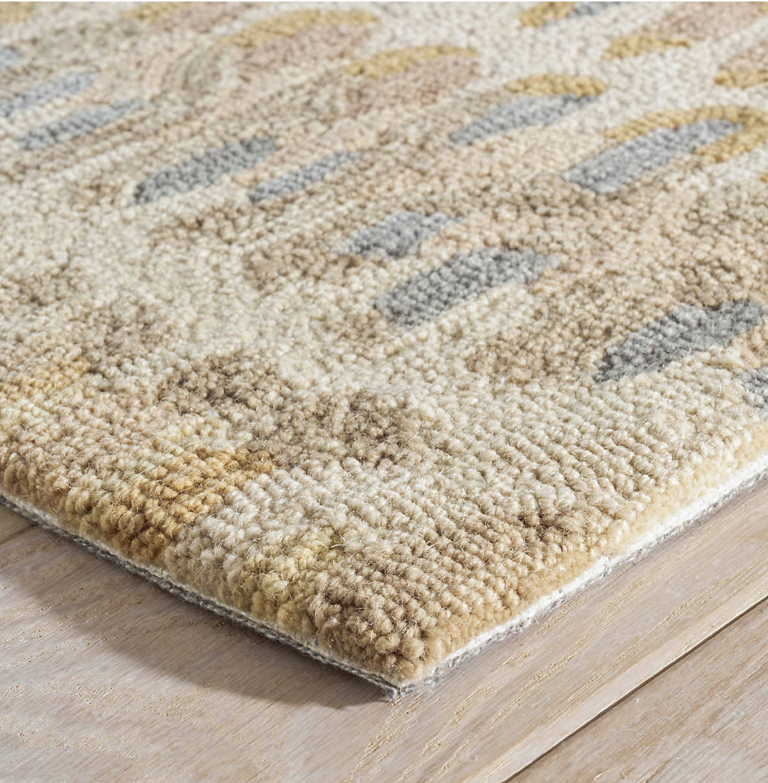 The Benefits Of 100% Wool Area Rugs - NW Rugs & Furniture