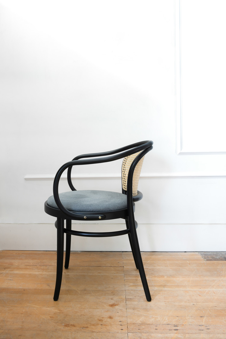 Bentwood Round Arm Chair