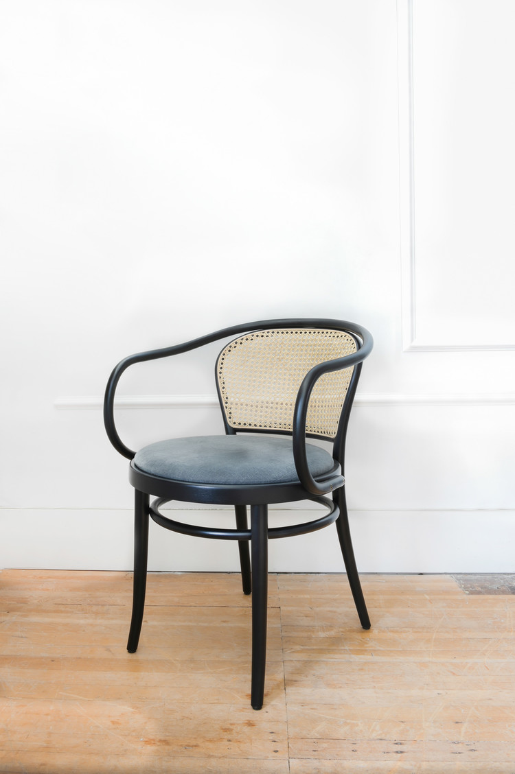 Bentwood Round Arm Chair