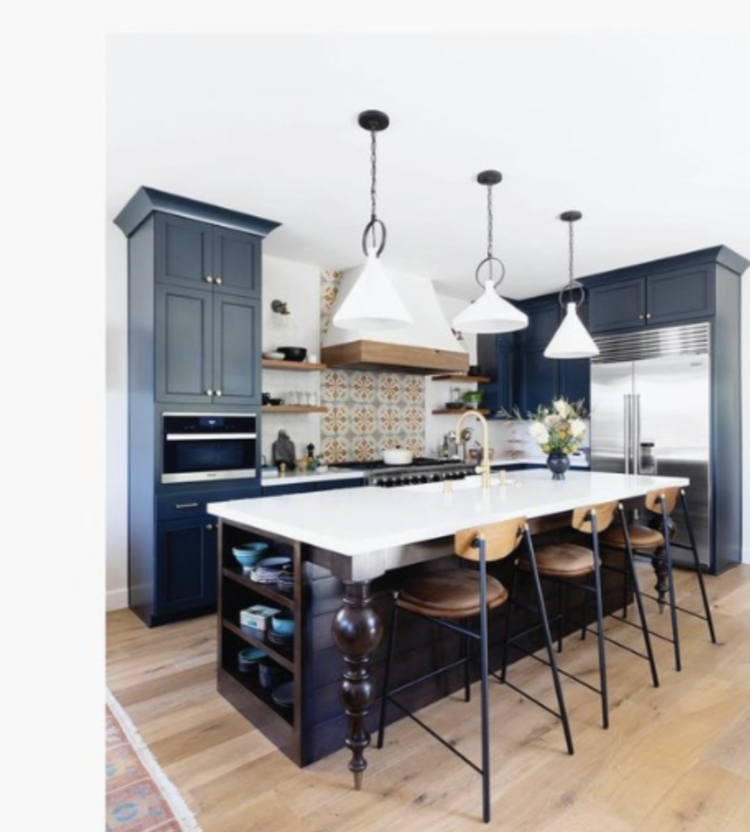 Limoges Medium Pendant in Natural Rusted Iron