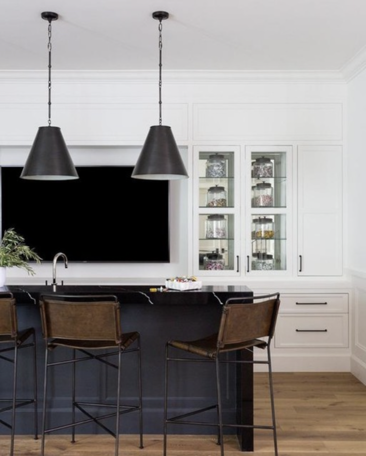 Goodman Hanging Light Small