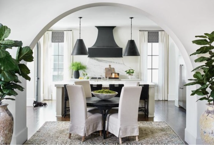 Goodman Hanging Light Large