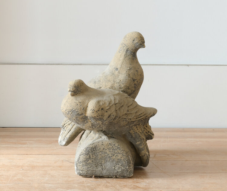 Replica Pair of Rock Pigeons – Cast Concrete Indoor & Outdoor Garden Sculpture