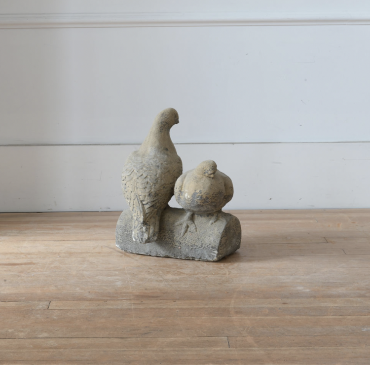 Replica Pair of Rock Pigeons – Cast Concrete Indoor & Outdoor Garden Sculpture