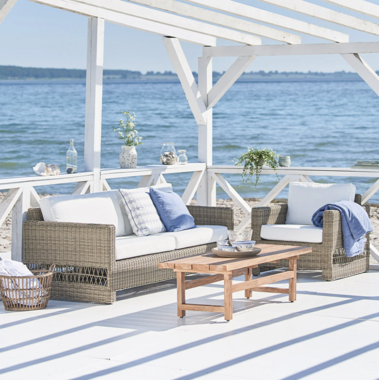 Carrie Outdoor Lounge Chair