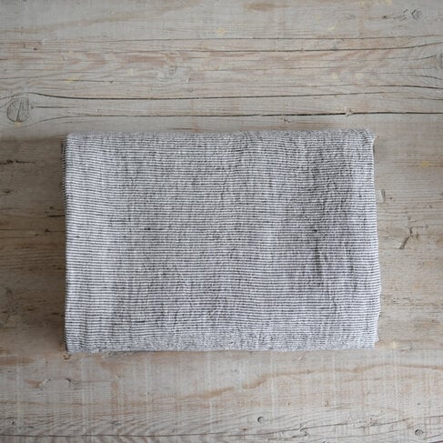 Black & White Linen Tablecloth (multiple sizes)
