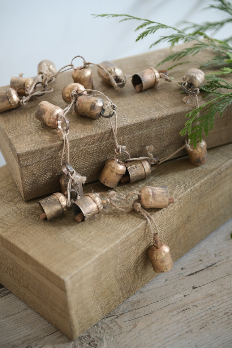Noah Bell Garland Small (18 bells)