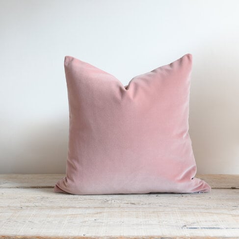Rivoli Velvet Cushion in Dragée 24x24