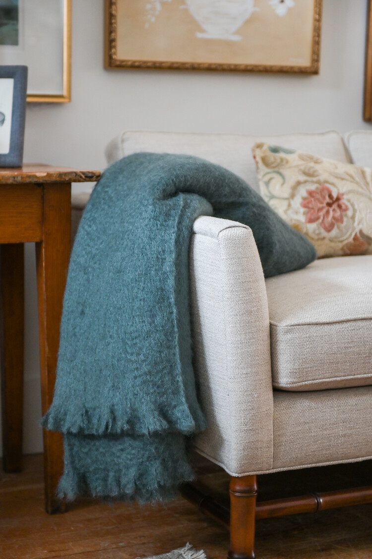 Mantas Ezcaray Mohair Throw Blanket in Basalt