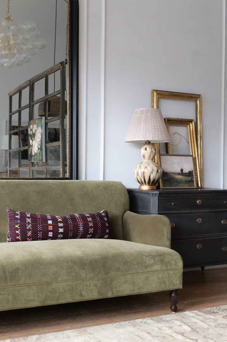 Black Antique Gustavian Chest of Drawers