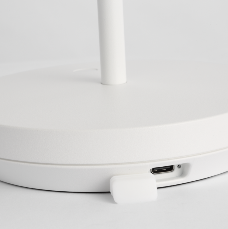 Doppia Accent Rechargeable Table Lamp