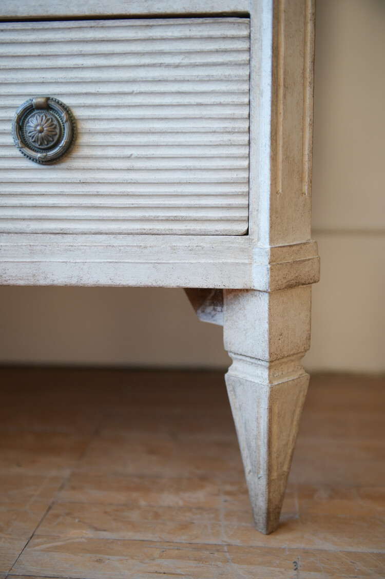 Antique Antique Gustavian Chest of Drawers