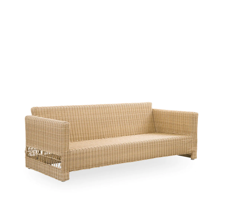 Carrie Outdoor Sofa w/Cushions