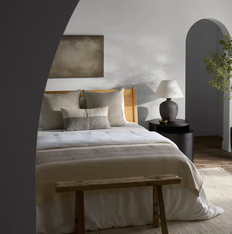 Embata Throw 40" x 80"