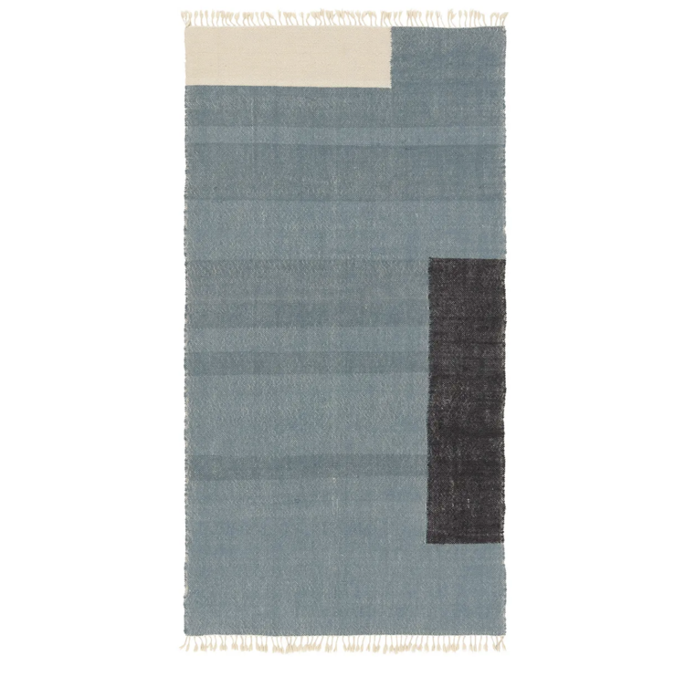 Aslopa throw blanket