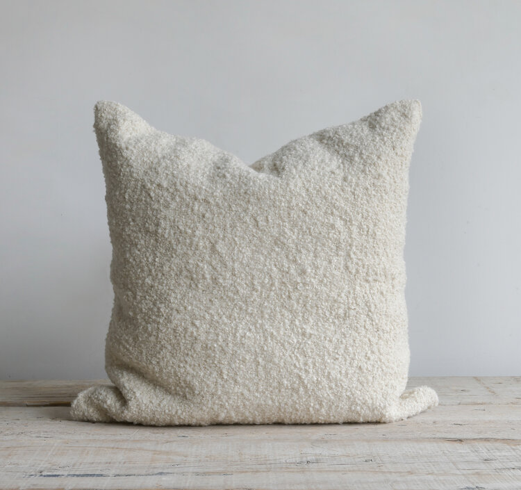 Gild & Co. Mandia Cushion 22x22