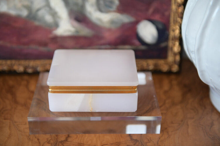 Vintage Vintage Pink Onyx Casket Box