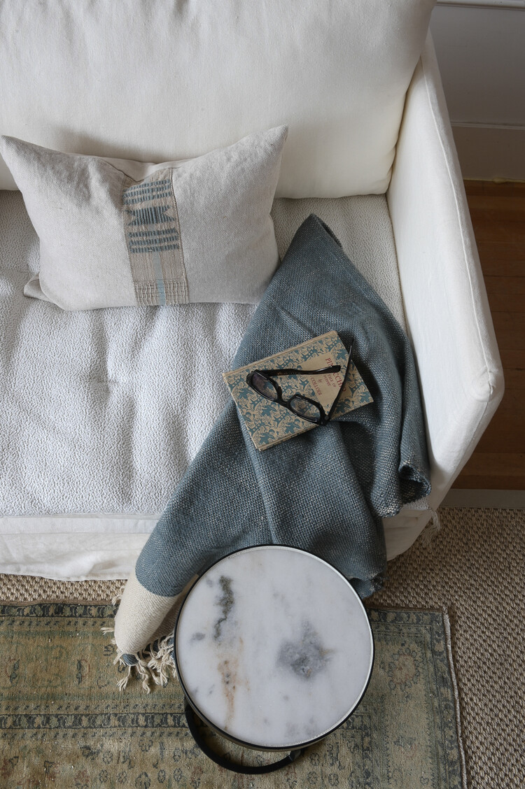 Gild Drinks Table in marble and metal