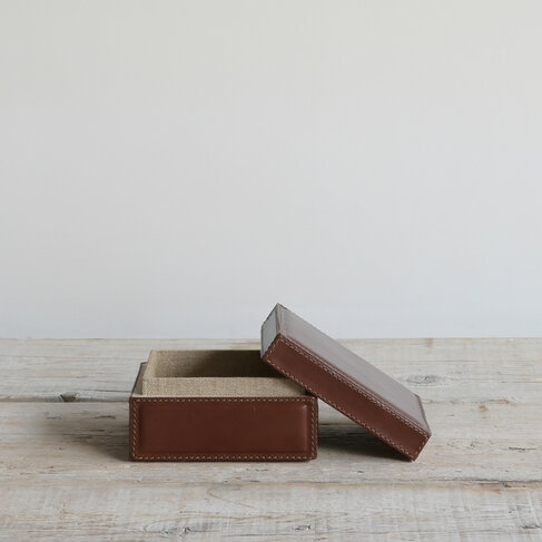 Pigeon & Poodle Stirling Box, large