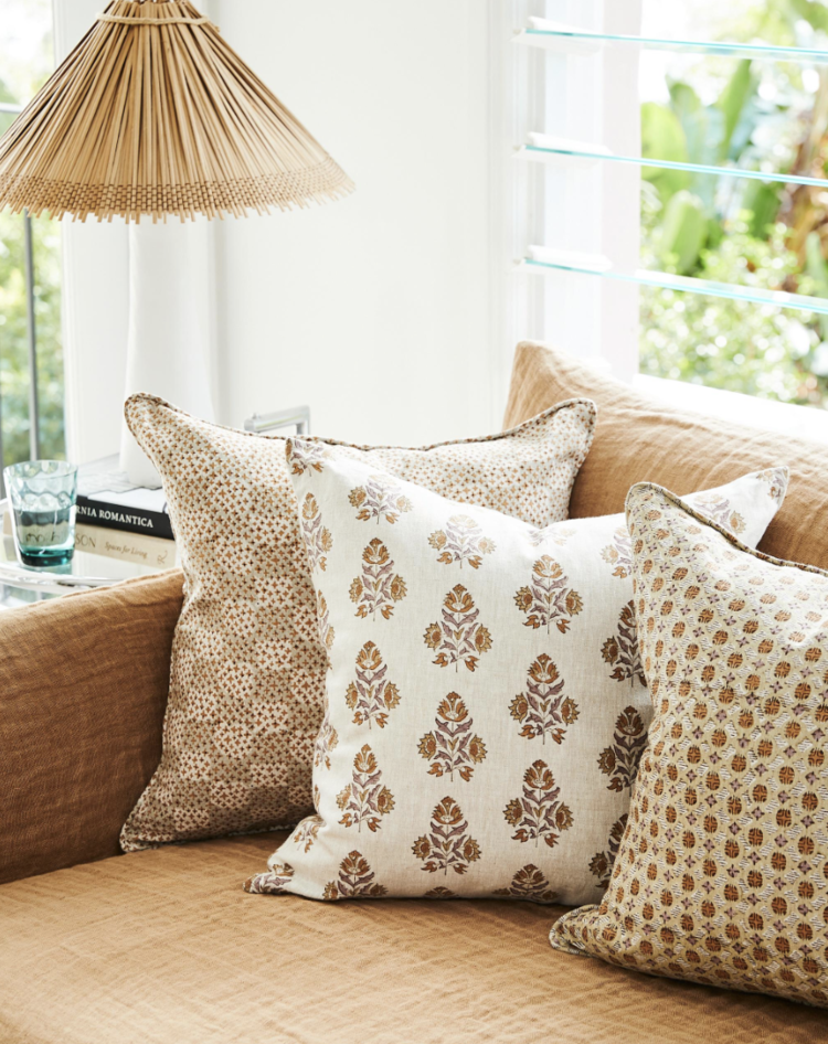 Calais Amaro Linen Cushion