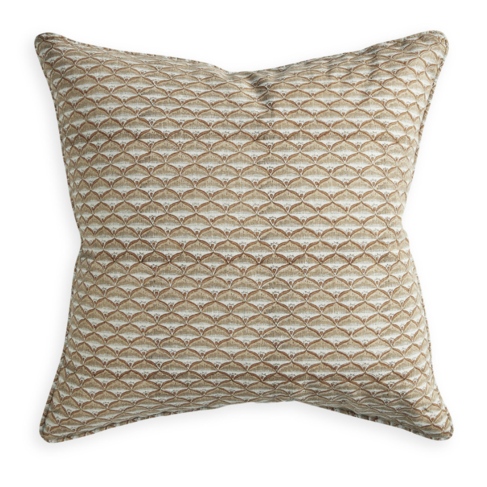 Salerno Amaro scallop Cushion