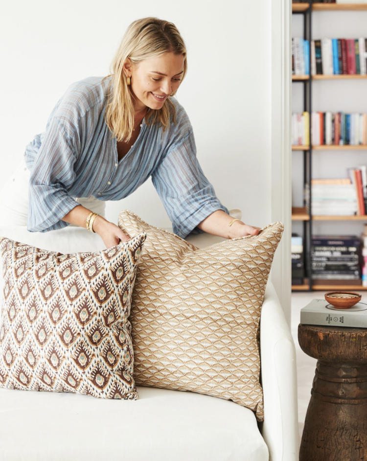 Salerno Amaro Linen Cushion