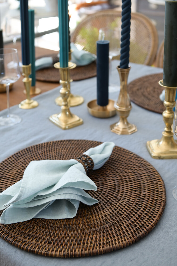 Round  Rattan Placemat in Antique Brown