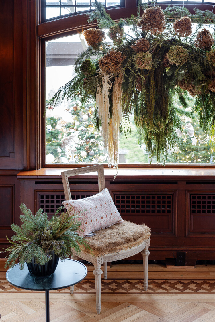 Antique Vintage Gustavian Style Chairs, set of four