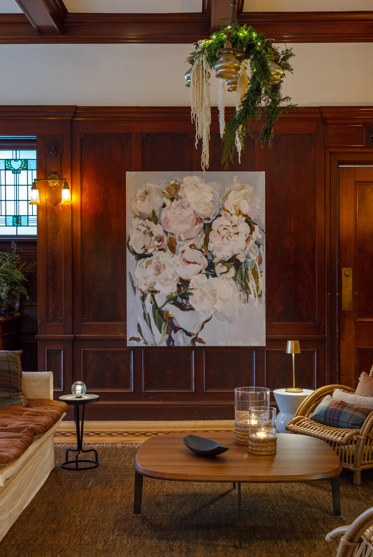 Mendi Rattan Hurricane