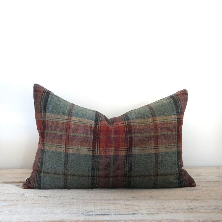 Cowtan & Tout Galloway Plaid Cushion