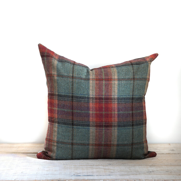 Cowtan & Tout Galloway Plaid Cushion