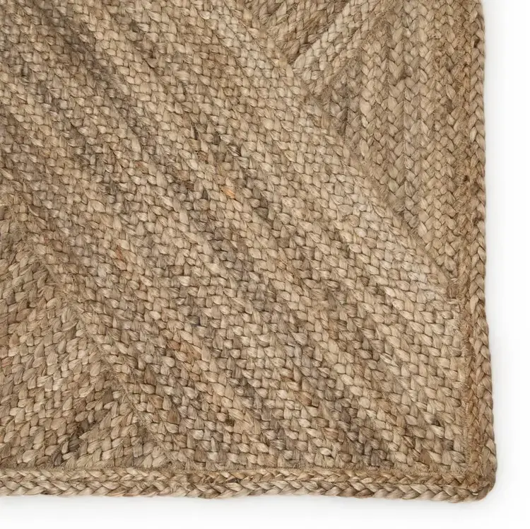 Naturals Vero Jute Rug in marshmallow or pebble