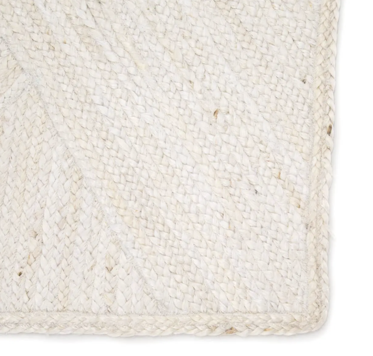 Naturals Vero Jute Rug in marshmallow or pebble