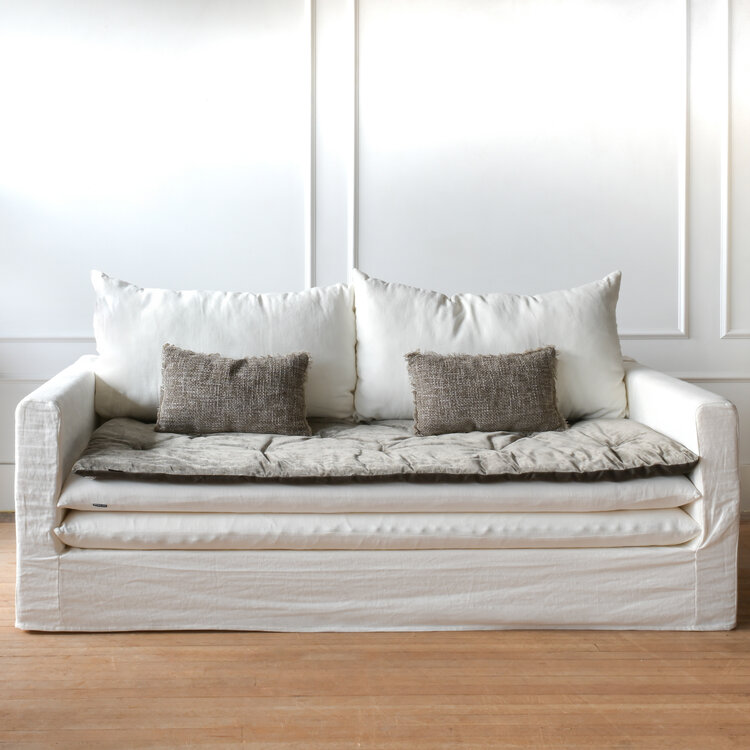 Zahara Cushion in Écorce