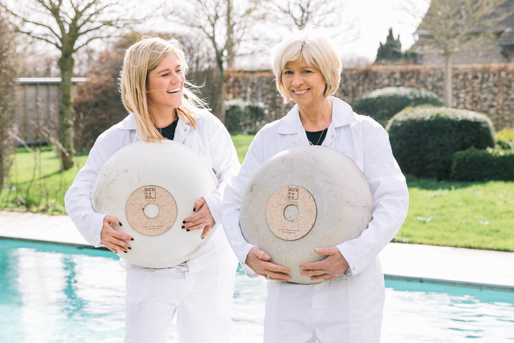 Outdoor Extra-Large Candle with Lid