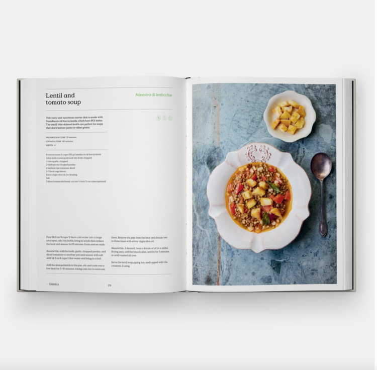 The Regional Italian Cookbook: Recipes from The Silver Spoon