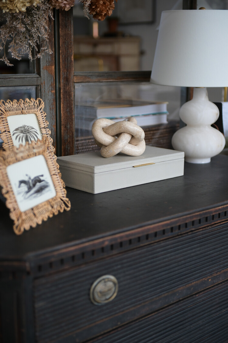 Gild & Co. Tallis Object in Cream Stone