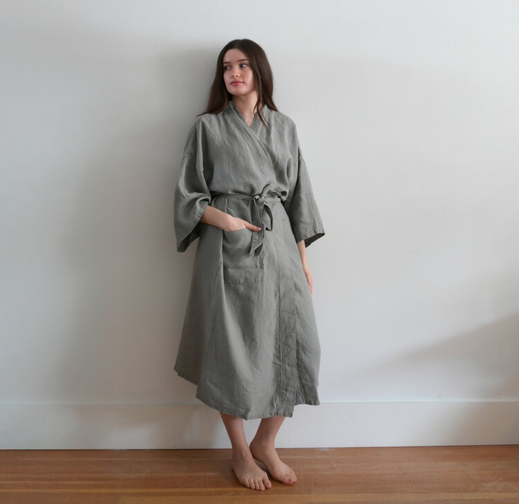 Linge Particulier French Linen Kimono Robe