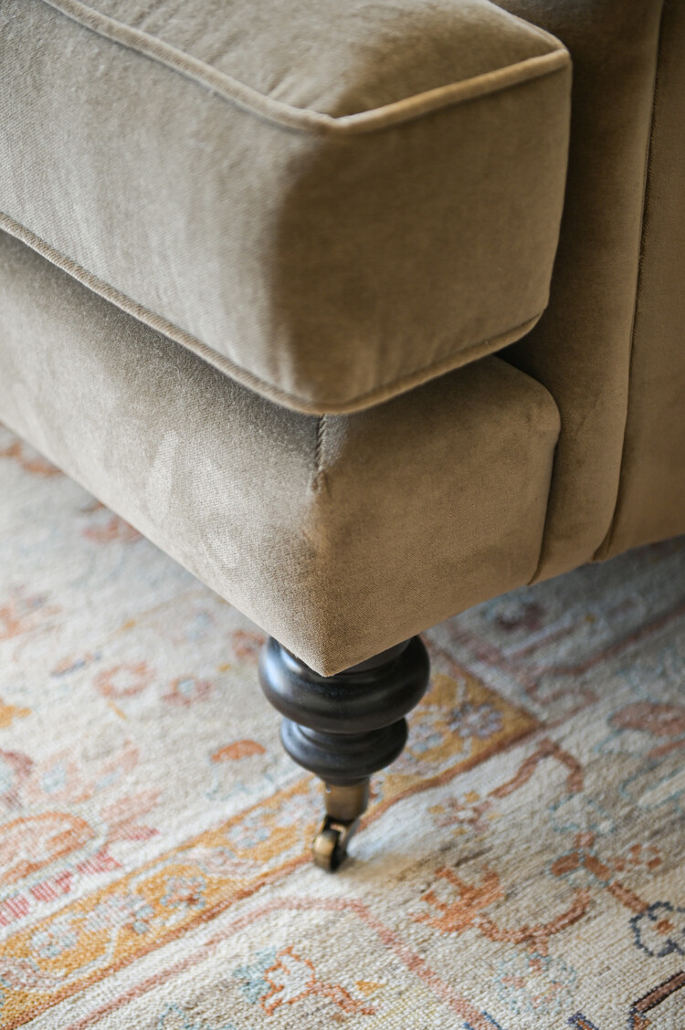 Cotswolds Sofa Loose Seat & Tight Back