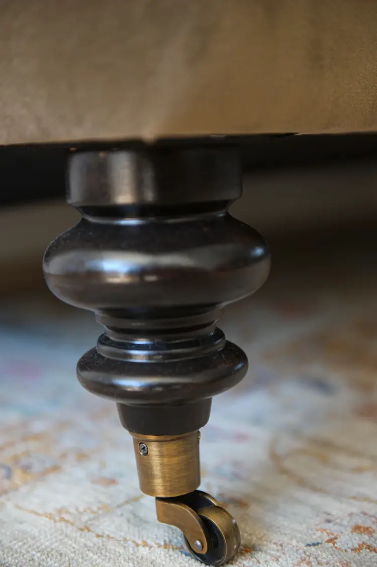 Cotswolds Sofa Loose Seat & Tight Back