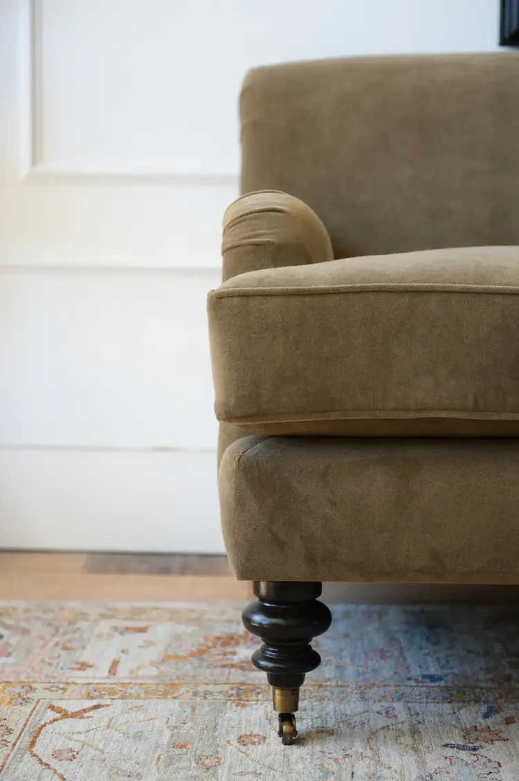 Cotswolds Sofa Loose Seat & Tight Back