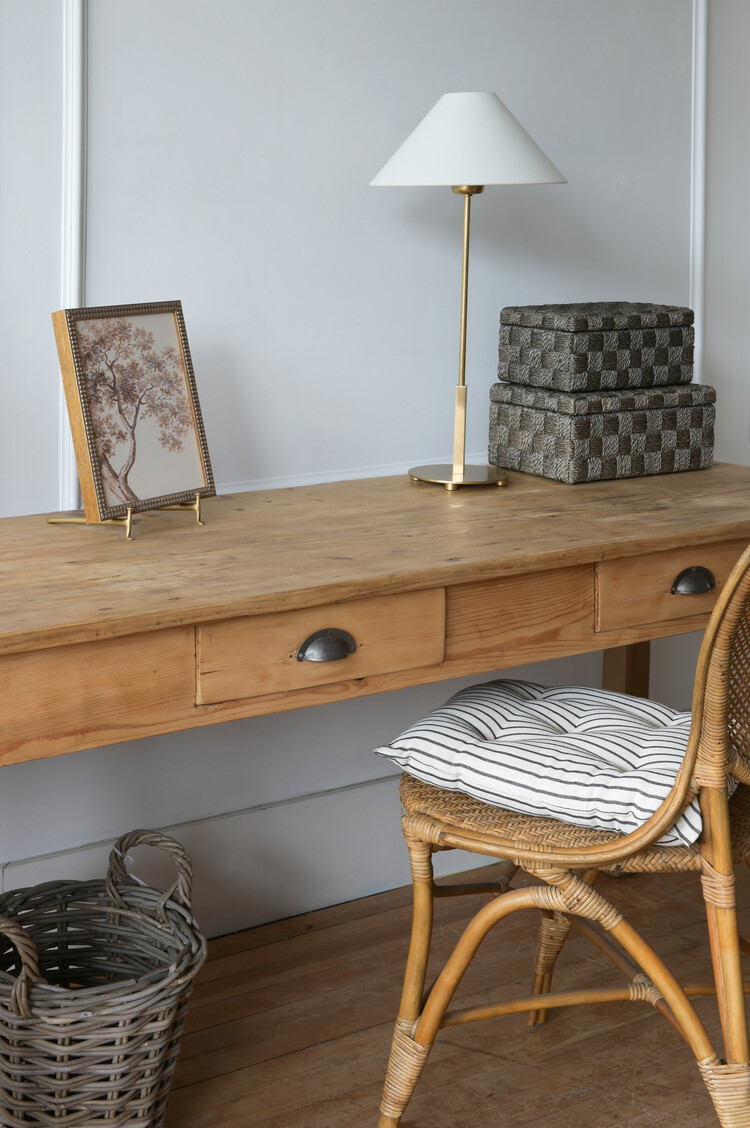 Hackney Cordless Table Lamp