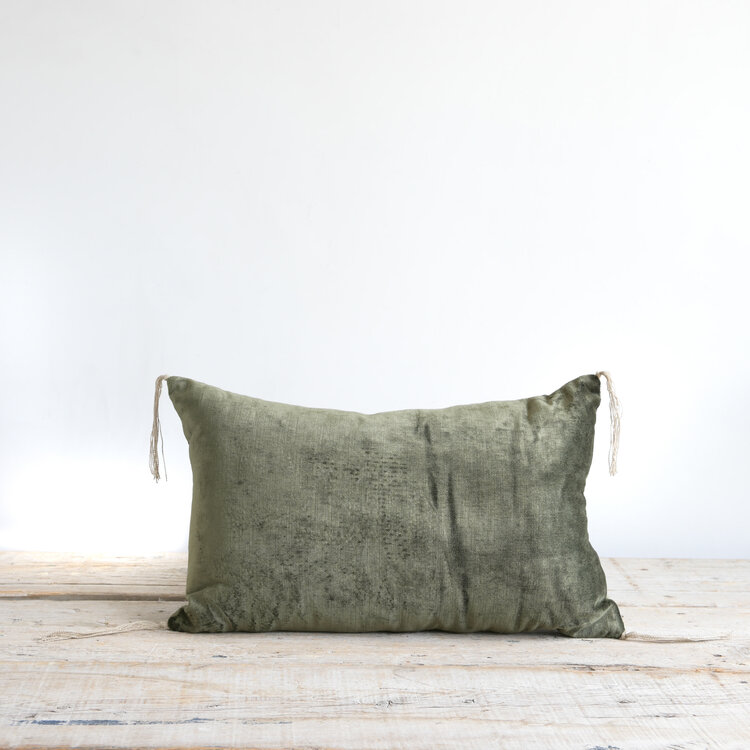 Bérengère Leroy Tsar Velvet Cushion in Kaki (Khaki)