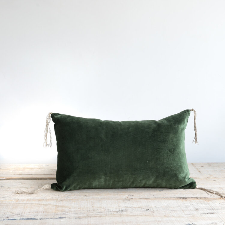 Bérengère Leroy Tsar Velvet Cushion in Avocat (Avocado)