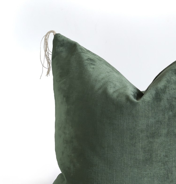 Bérengère Leroy Tsar Velvet Cushion in Avocat (Avocado)