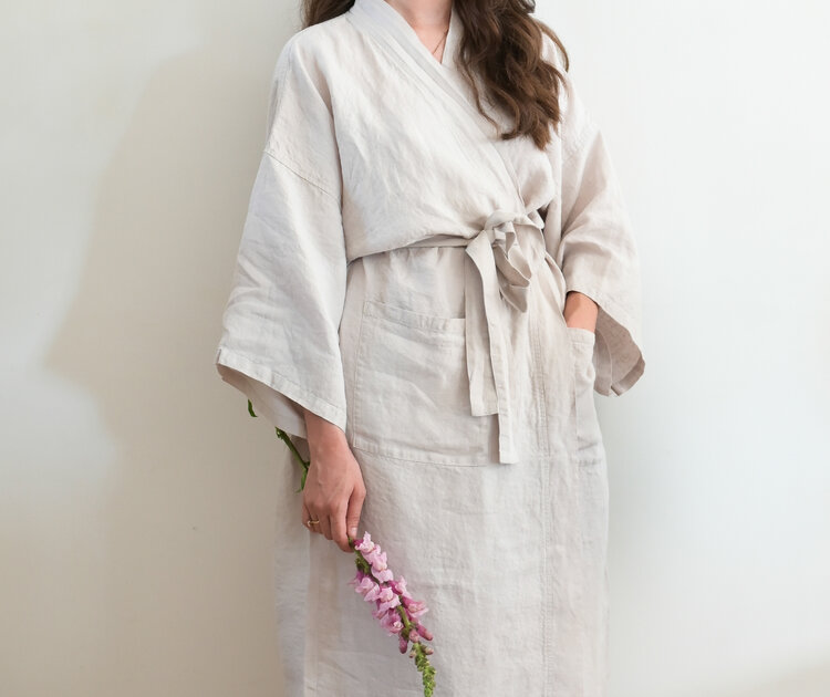 Linge Particulier French Linen Kimono Robe