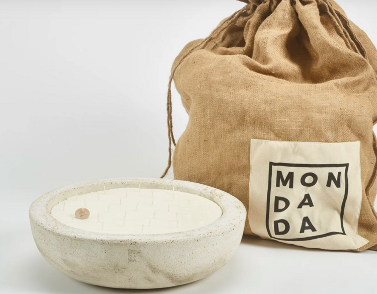 Mon Dada Urban Round Extra-Extra Large Candle