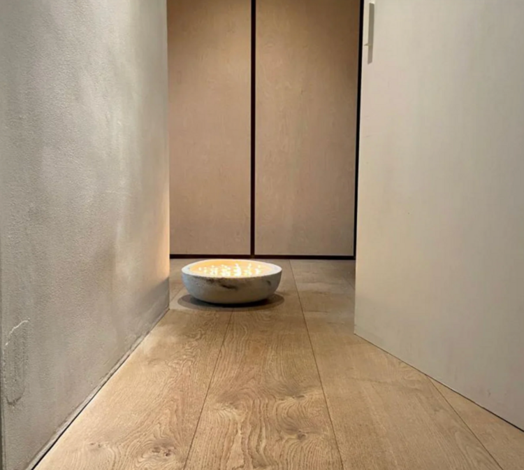 Urban Round Extra-Extra Large Candle (Indoor)